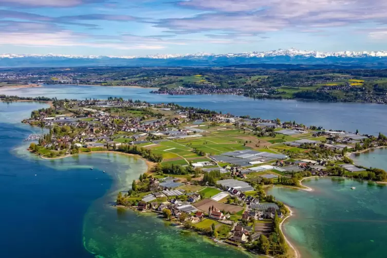 Reichenau ist die gr&ouml;&szlig;te Insel im Bodensee, gepr&auml;gt damals wie heute durch den Gem&uuml;senanbau. 
