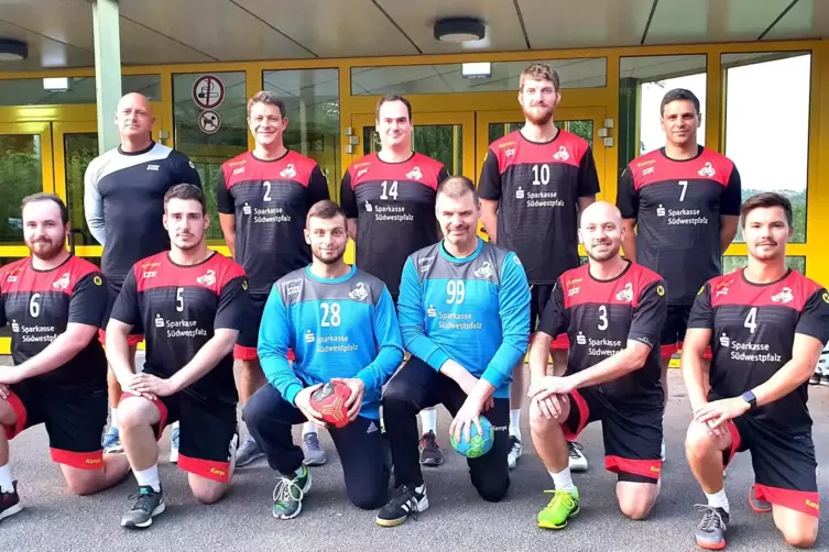 Teil des Männer-Verbandsligateams: Abteilungsleiter Maximilian Huber (stehend Zweiter von rechts). 