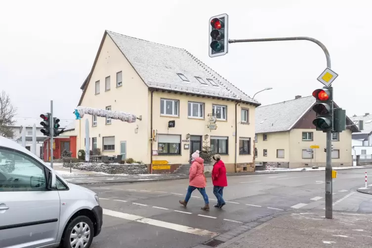 Die Ampel am Gasthaus Schleppi in der Saarbrücker Straße war zuletzt zum Zankapfel geworden. Seit eine Videokamera installiert w