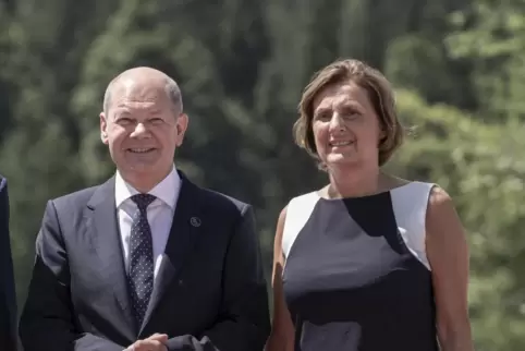 Britta Ernst mit ihrem Ehemann Olaf Scholz. 
