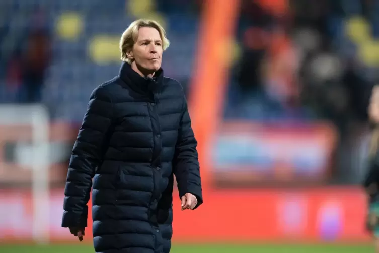 Bundestraininerin Martina Voss-Tecklenburg hofft, dass der Hype für den Frauenfußball weitergeht. 