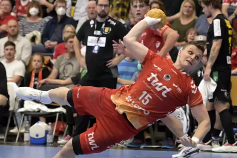 Kreisläufer Sergej Gorpishin verlässt die Eulen nach Saisonende.