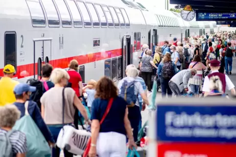 Norddeich Mole gehörte im vergangenen Sommer zu den Bahnhöfen, die mit dem 9-Euro-Ticket per Intercity zu erreichen waren. Über 