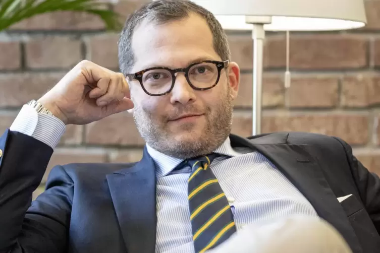 Pr&uuml;ft angeblich rechtliche Schritte gegen das Buch: Ex-&bdquo;Bild&ldquo;-Chefredakteur Julian Reichelt. 