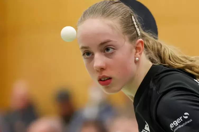 Aktuell eine der besten deutschen Tischtennisspielerinnen: die Hessin Josephina Neumann. 