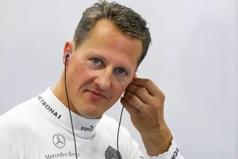 Schumacher 2012 beim Training zum Formel 1 Grand Prix. Ein erfundenes Interview mit dem früheren Rennsportler Michael Schumacher