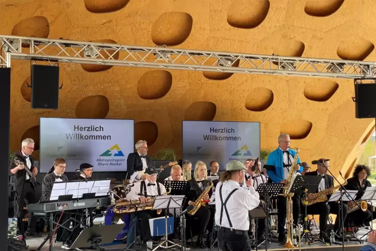 Die TC Big Band bei ihrem Auftritt am Sonntagnachmittag. 