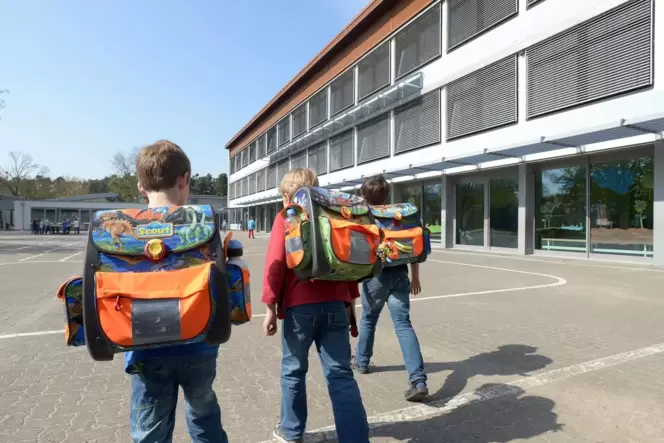 Sorge um die Bildung der Kinder: An der Grundschule in Dudenhofen können wegen Personalausfällen viele Unterrichtsstunden nicht