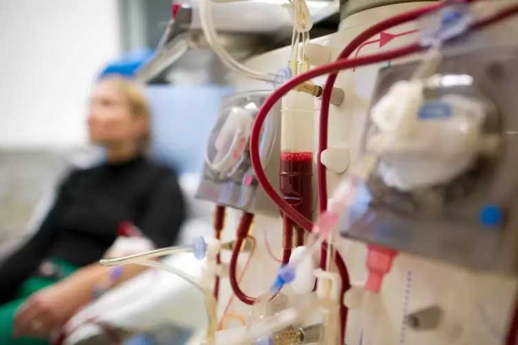 Die Dialyse ist eine strapaziöse Behandlung für Nierenkranke – und die einzige Rettung, falls es keine Spenderniere gibt.