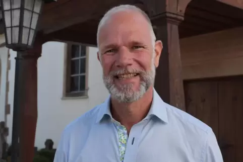 Pfarrer Sascha Michael Weber lädt die Kirchheimer zum Gespräch ein. 