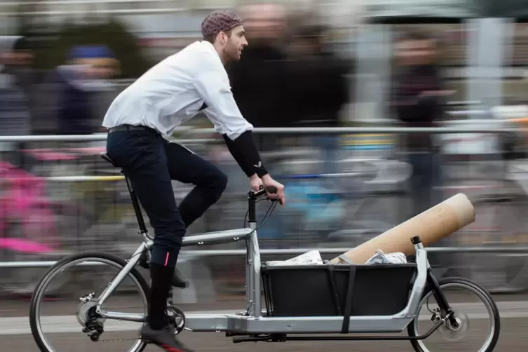 Lieferdienst mit Lastenrad. 