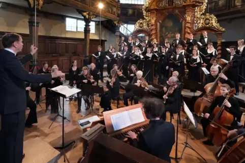 „Dresdner Barock“: Die Evangelische Jugendkantorei und das Dresdner Barockorchester musizieren in der Dreifaltigkeitskirche. 