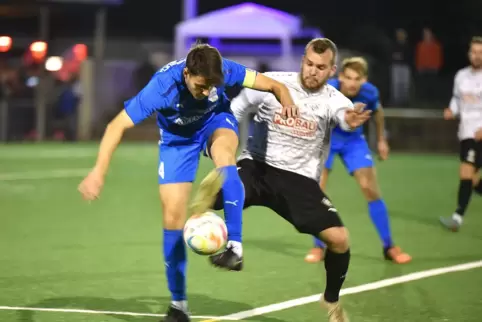 Allrounder Jamie Tahedl (weißes Trikot) steht der Arminia wieder zur Verfügung. 