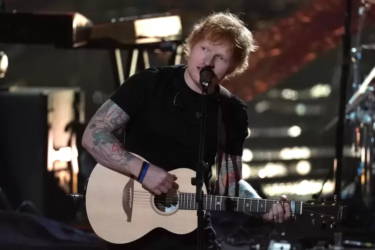„Lernen, ohne etwas weiterzuleben“: Ed Sheerans neues Album bietet musikalische Trauerarbeit.