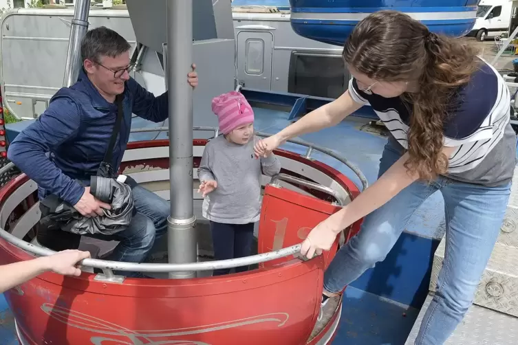 Lisa und J&uuml;rgen Christmann mit Tochter Ella.