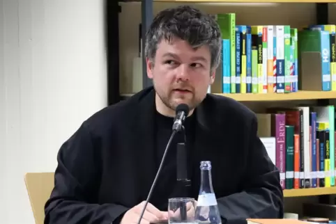 Seine erste Lesung in einer Stadtbücherei weckte Erinnerungen an die Kindheit in Mannheim: Martin Kordic. 
