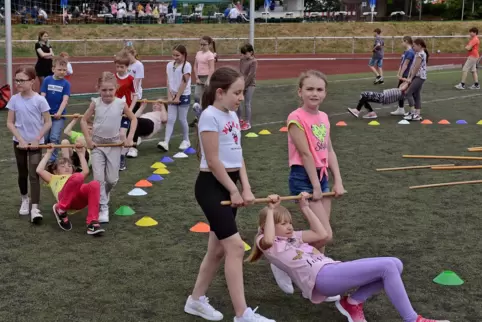 Da war Bewegung drin: Auf einem Sportparcours konnten junge Sportlerinnen und Sportler ihre Talente unter Beweis stellen. 