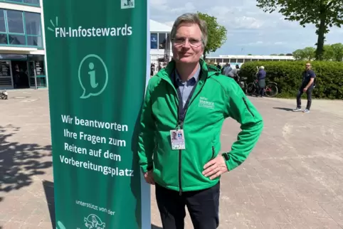 Erklärer des Pferdesports auf dem Mannheimer Maimarkt: Thies Kaspareit. 