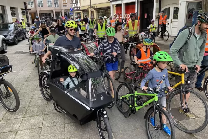 Mehr Sicherheit für Radfahrer gefordert: Teilnehmer der »Kidical Mass«-Demonstration am Sonntag.