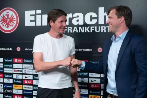 Nicht mehr aktuell: Eintracht-Trainer Oliver Glasner (links) und Sportvorstand Markus Krösche als gut gelauntes Tandem.