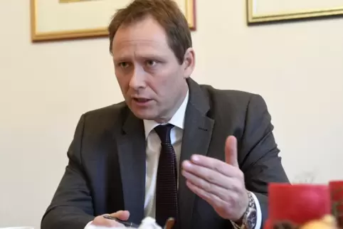 Eigentlich will er nicht, aber er sieht sich gezwungen: Frankenthals OB Martin Hebich kandidiert erneut für das Amt an der Verwa Eigentlich will er nicht, aber er sieht sich gezwungen: Frankenthals OB Martin Hebich kandidiert erneut für das Amt an der Verwa