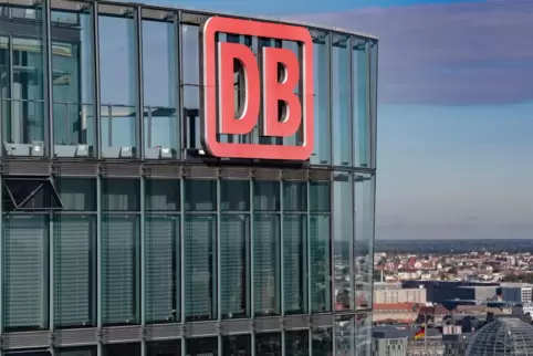 Bahn-Zentrale in Berlin. 