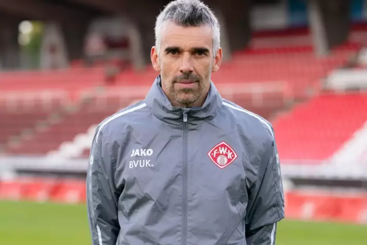 Danny Schwarz, hier 2021 als Trainer der Würzburger Kickers.