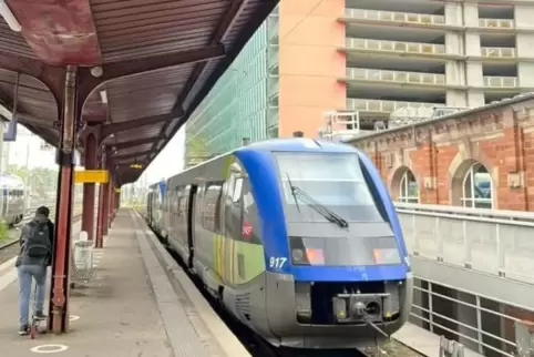 Bahnhof Strasbourg: Dieser Zur fährt nach Wörth.