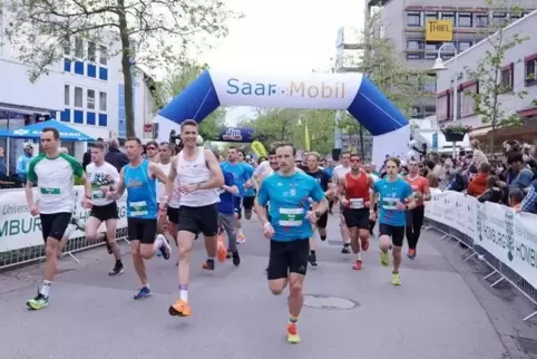 Der SC Homburg und Michelin gewannen den Firmenlauf in den Geschlechterwertungen. Es gab aber noch mehr Sieger. 