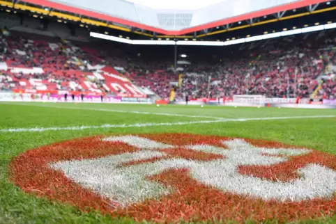 Knapp 42.000 Zuschauer waren am Samstag im Fritz-Walter-Stadion. 