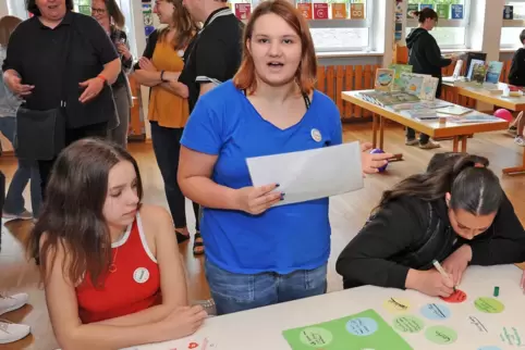 Bei der Abschlussveranstaltung des Bürgerprojekts „Gemeinsam für unser Klima“ im Mehrgenerationenhaus in Ramstein präsentierten 