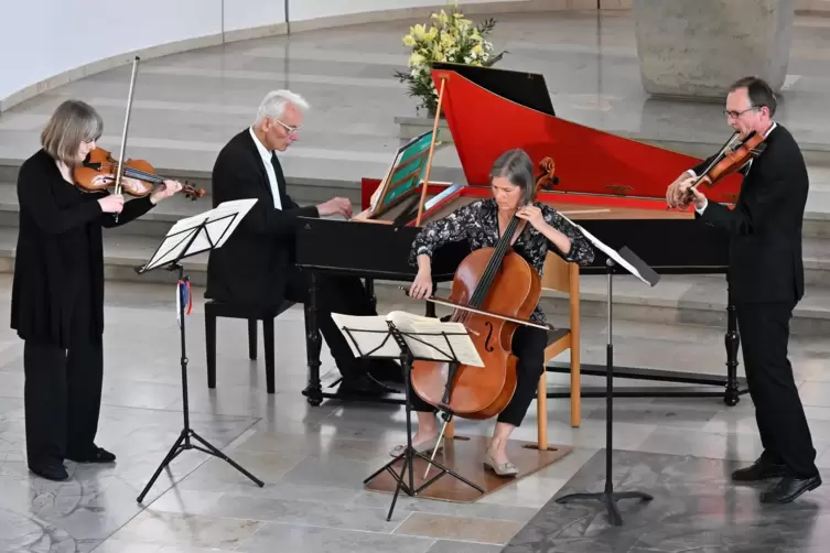 Beim Konzert in der Hambach Pauluskirche: Gunhild Hölscher, Herwig Maurer, Juliane Flaksman und Fritz Burkhardt (von links).