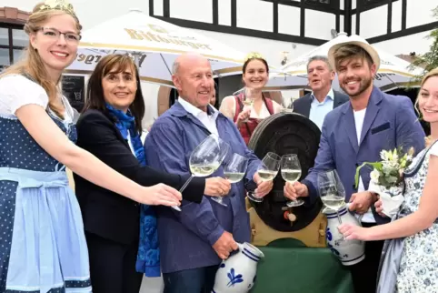 Im vergangenen Jahr war „Winzerbu“ Tim Poschmann Ehrengast bei der Eröffnung. 