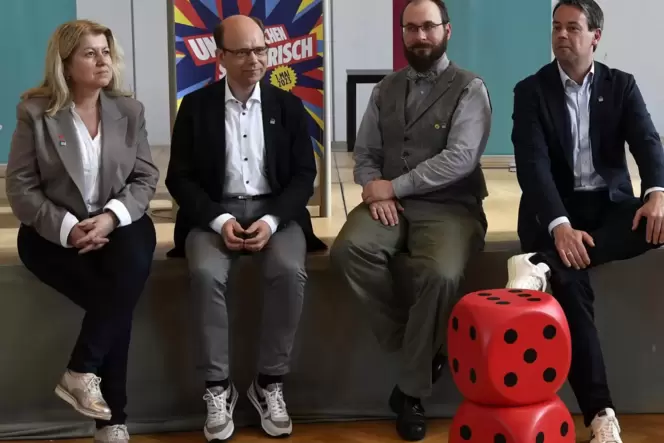 Diskutieren am Mittwoch über die Zukunft Frankenthals (von links): Aylin Höppner, Bernd Knöppel, Immanuel Pustlauck und Nicolas Diskutieren am Mittwoch über die Zukunft Frankenthals (von links): Aylin Höppner, Bernd Knöppel, Immanuel Pustlauck und Nicolas