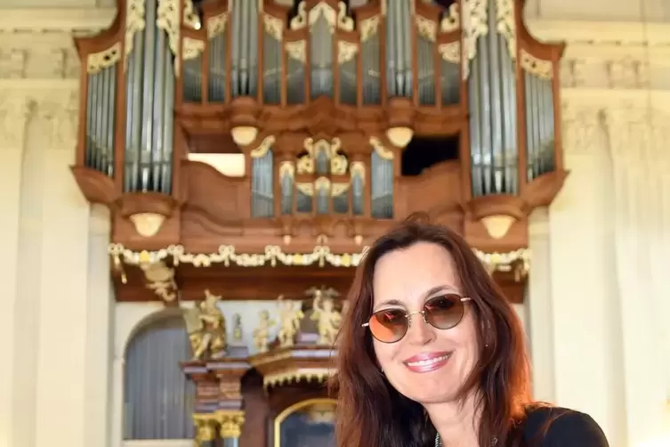2022 spielte Barbara Dennerlein beim Orgelsommer auf der Stumm-Orgel der Paulskirche. 