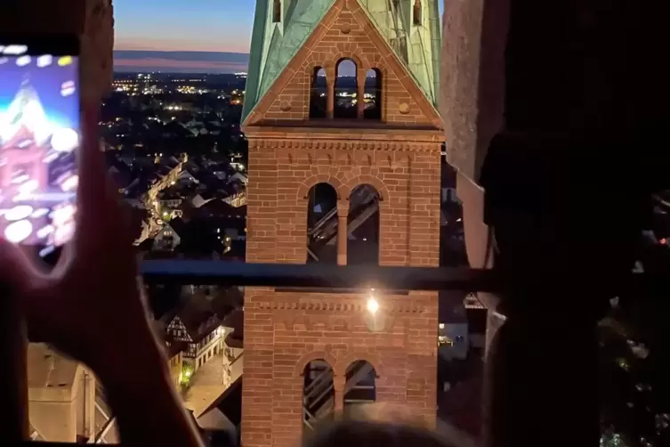 Kult(o)urnacht 2022: Blick vom Dom in die n&auml;chtliche Kulturstadt.