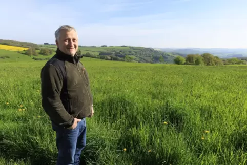 Mehr als nur Wald: Förster Elmar Winicker leitet das Forstrevier Mehlbach, das mit einer vielfältigen Landschaft aufwartet. Vom 
