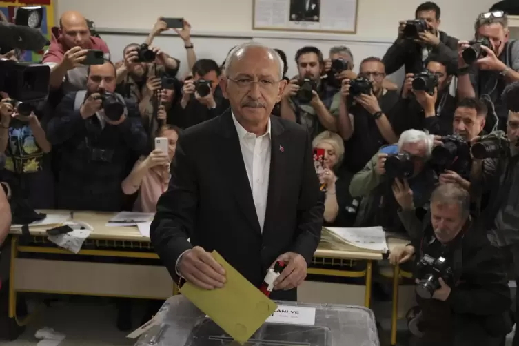 Oppositionschef Kemal Kilicdaroglu hat eine historische Allianz geschmiedet, aber sein Abstand zum Sieger der ersten Wahlrunde, 