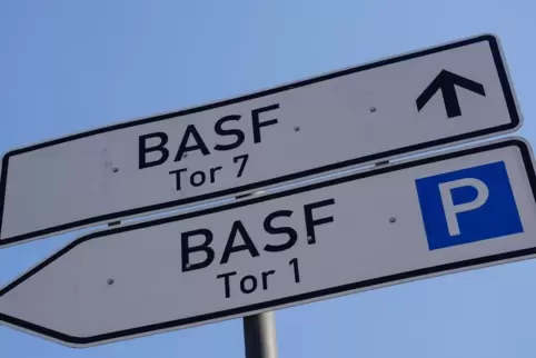 Pendeln liegt im Trend: Gut 15.000 Parkplätze stehen rund um den BASF-Sitz in Ludwigshafen zur Verfügung. Im Werk selbst gibt es
