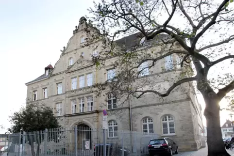 Traditionsreiche Schule: Gymnasium am Kaiserdom.