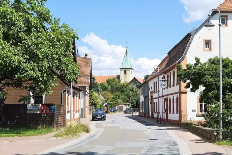In Hütschenhausen werden im Zusammenhang mit der Dorfmoderation mehrere Projekte geplant. Unter anderem ein Mehrgenerationenplat