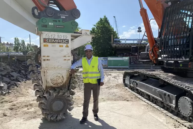 Der Projektleiter f&uuml;r die Hochstra&szlig;e S&uuml;d: Majed Nasser. 