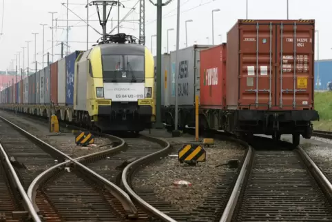 Warentransport per Schiene: Die Kapazität soll steigen. 