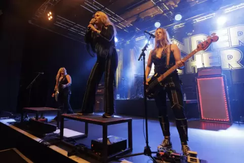 Eine aufrichtige Show lieferten die Damen von Thundermother ab. 