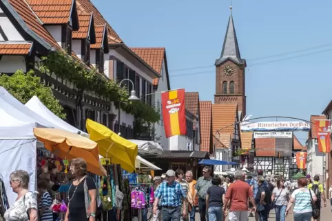 Über die sonnigen Pfingsttage war in Steinweiler viel los. 