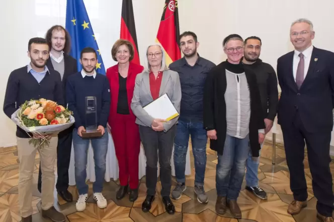 Im Jahr 2018 war die Börse Nachbarschaftshilfe mit dem Brückenpreis des Landes Rheinland-Pfalz ausgezeichnet worden.