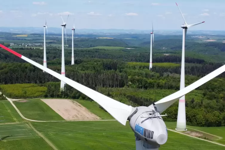 Der Ausbau der Windkraft soll zu mehr Klimaschutz beitragen. Aber auch hier stockt es noch.