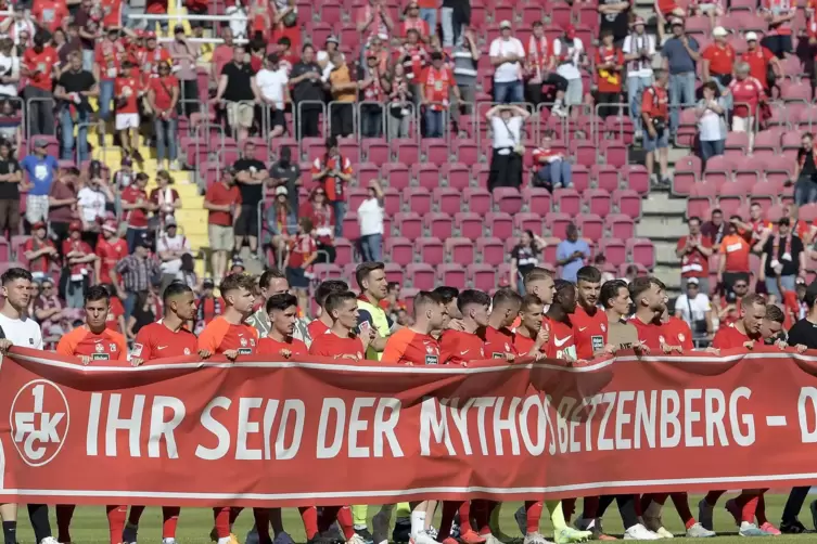 &bdquo;Die Fans honorieren, was wir leisten&ldquo;, sagt FCK-Gesch&auml;ftsf&uuml;hrer Thomas Hengen.