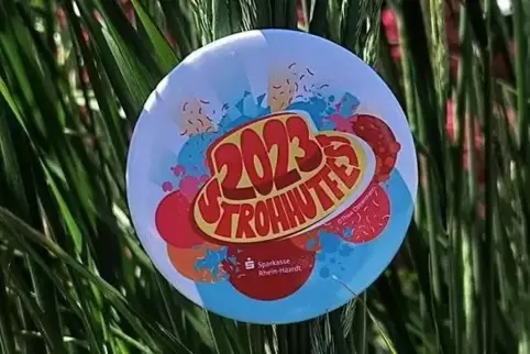 Der Strohhutfest-Button wurde in diesem Jahr von der Hamburgerin Thea Oppermann gestaltet. 
