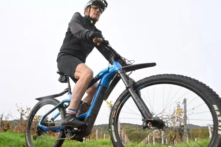 Auch Mountainbikes laufen heutzutage immer öfter elektrisch.